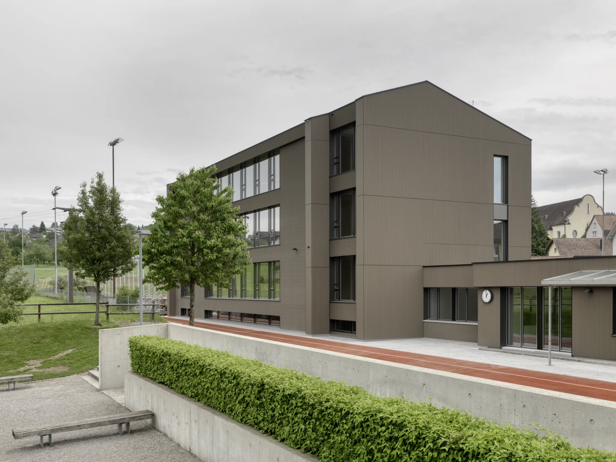 1 Tw Schulhaus Ebnet Andwil 108066